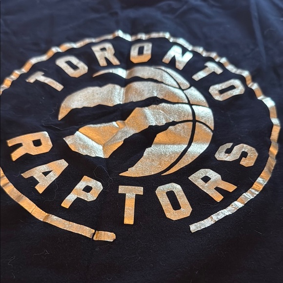 Toronto Raptors Vintage Black and Gold Women’s T-Shirt - Picture 9 of 9
